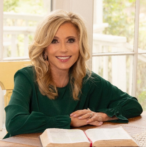 Beth Moore headshot