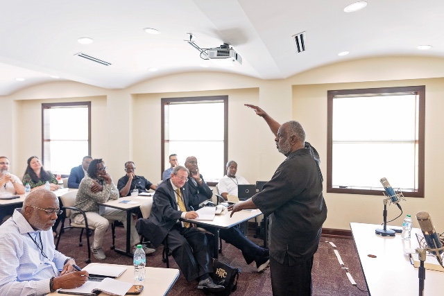 Retired Beeson professor Robert Smith Jr. leads a workshop at the 2025 Preaching Conference.