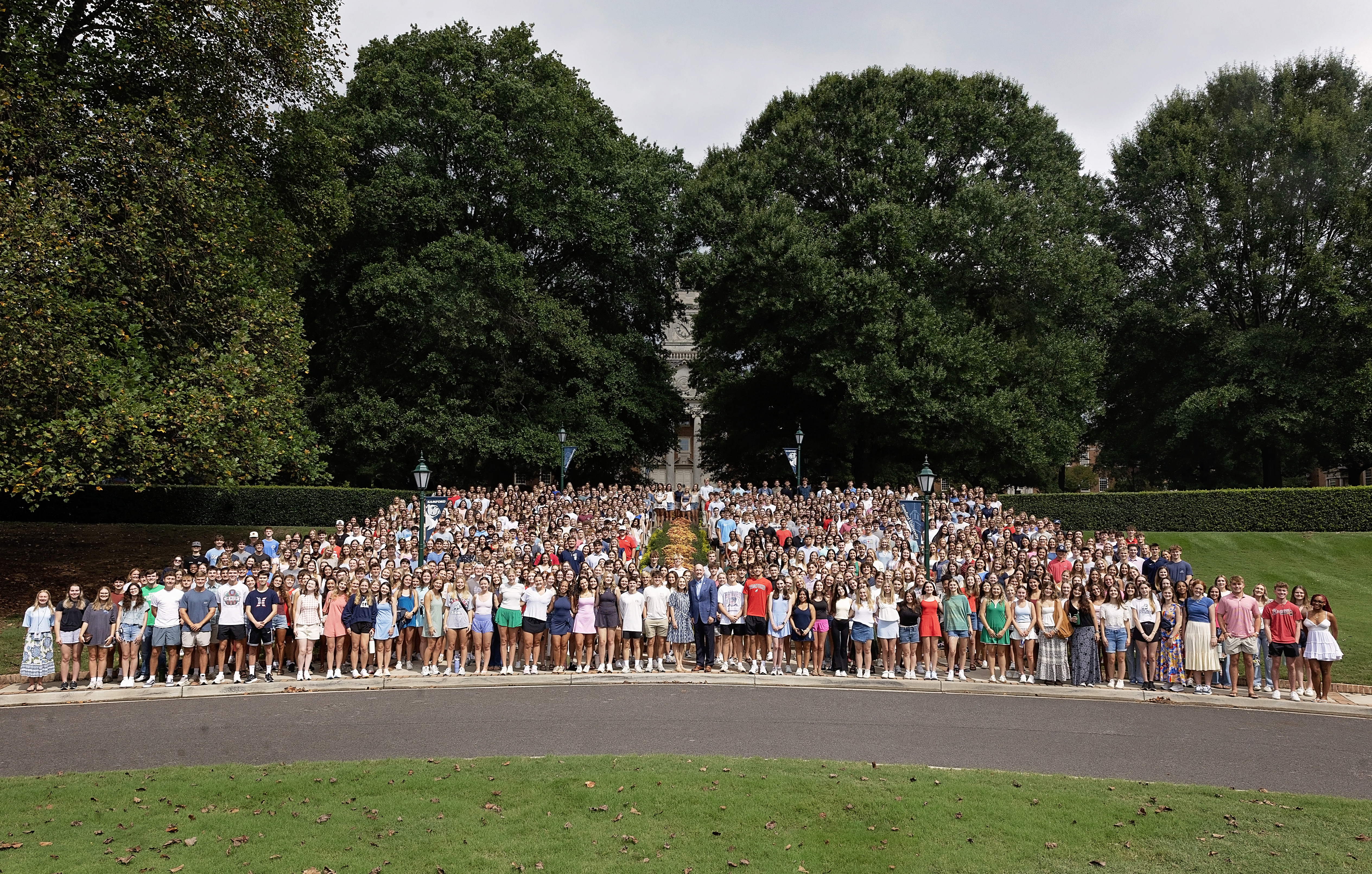 Freshmen class poses 2025