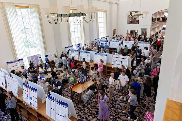 Student research colloquia iin library