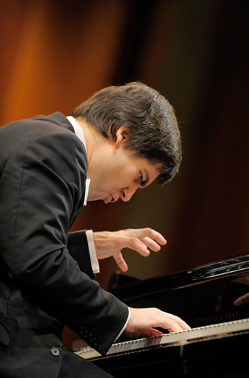 Pianist Vadym Kholodenko