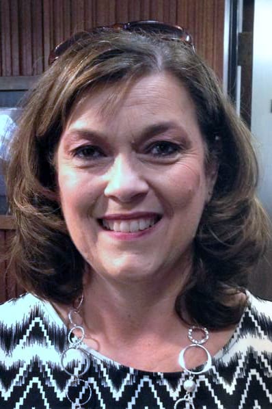 Photo of Angela Barnes