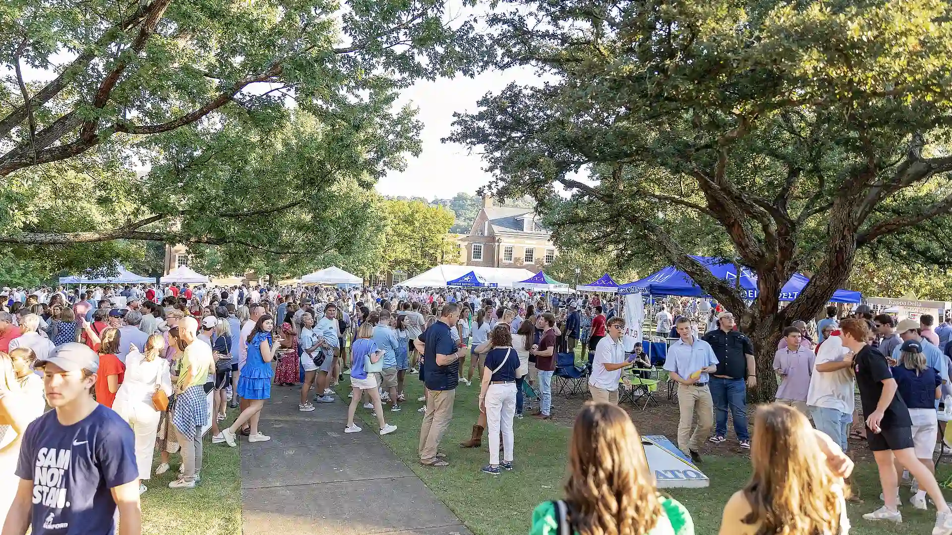 Parents Weekend 2025 in the quad